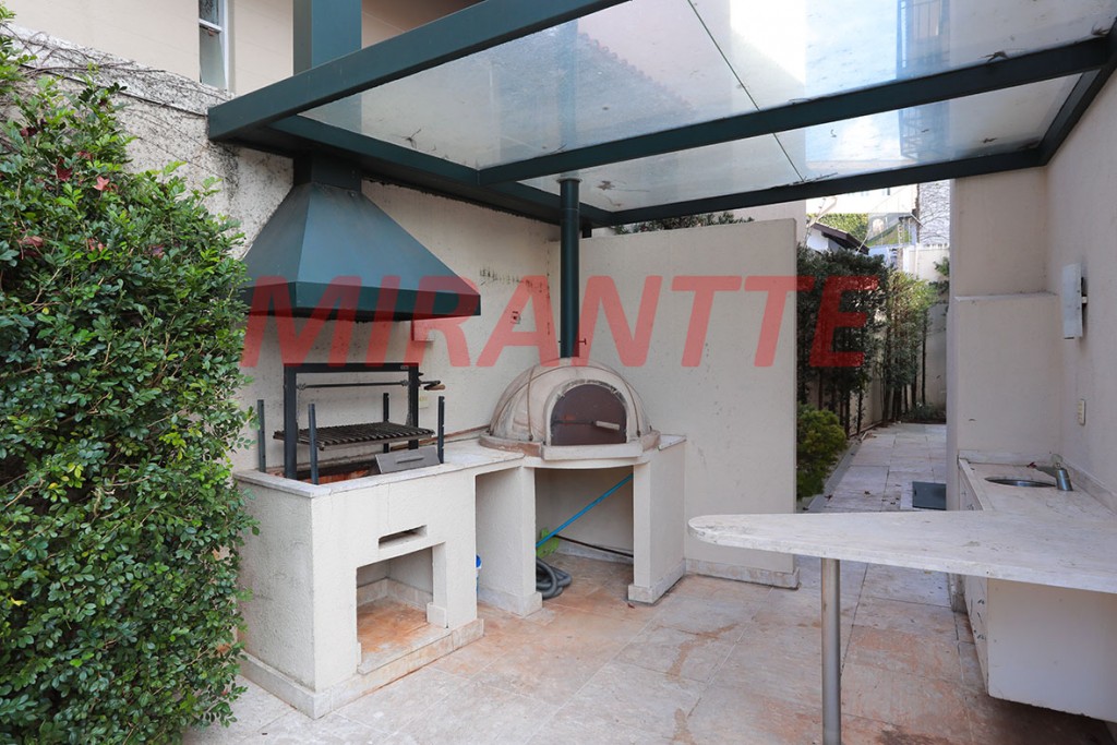 Sobrado de 474m² com 4 quartos em Cidade Jardim