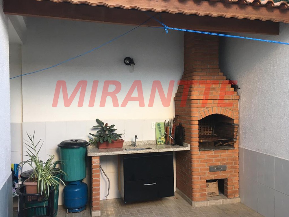 Sobrado de 147m² com 3 quartos em Vila Mazzei
