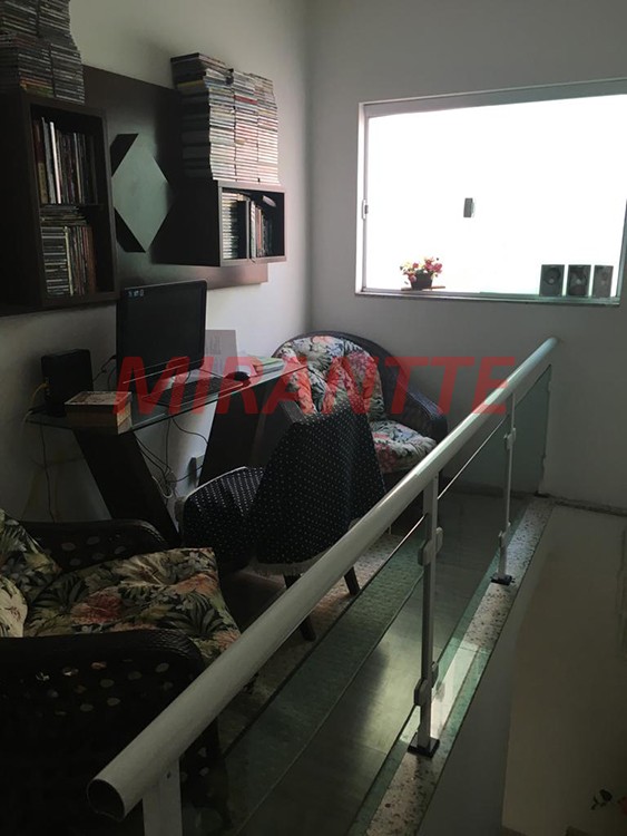 Sobrado de 147m² com 3 quartos em Vila Mazzei