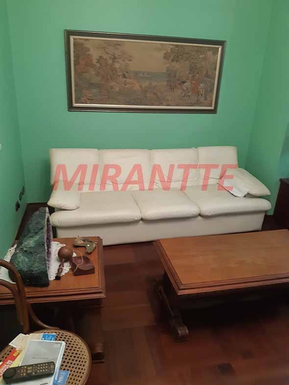 Sobrado de 286m² com 2 quartos em Vila Rosa