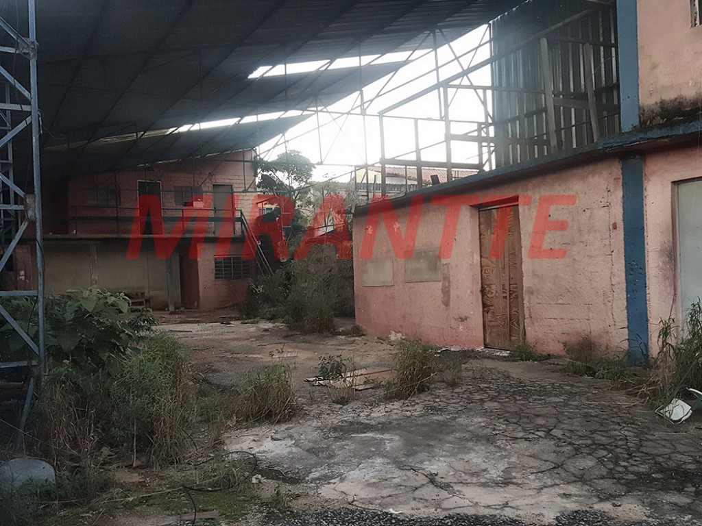 Terreno de 900m² em Vila Siqueira
