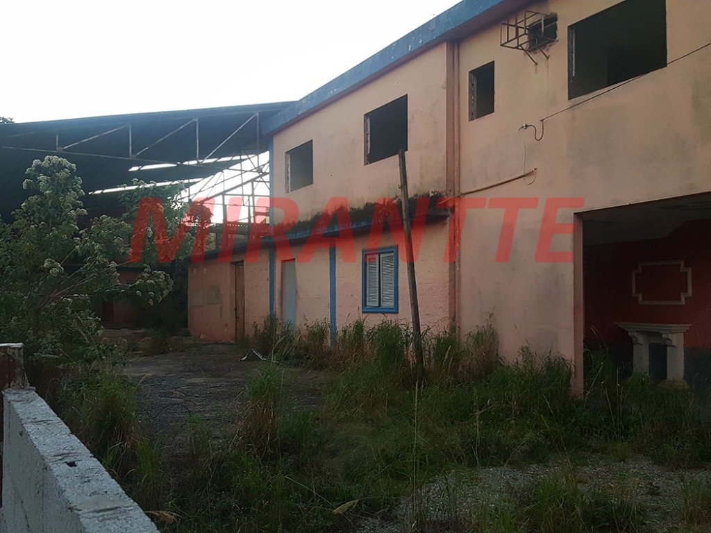 Terreno de 900m² em Vila Siqueira