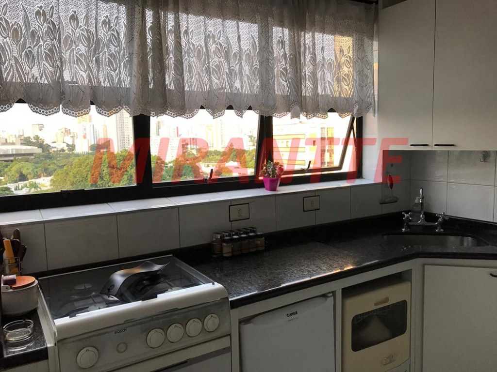 Apartamento de 117m² com 3 quartos em Ibirapuera