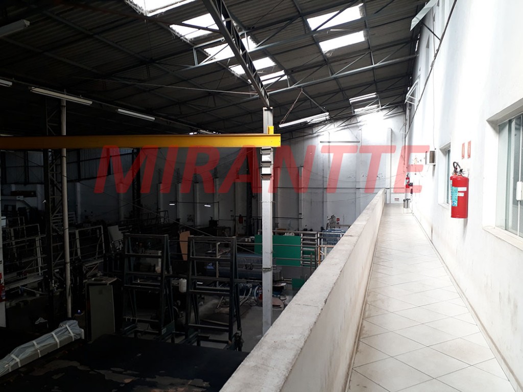 Galpao de 2800m² em Vila Nova Cachoeirinha