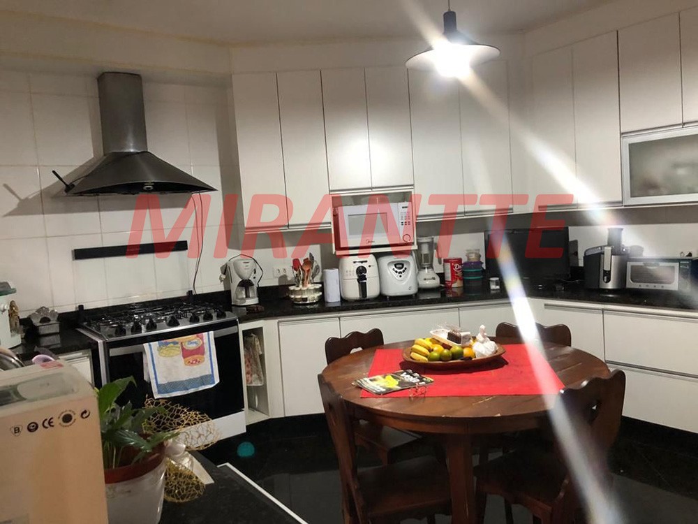 Casa terrea de 237m² com 4 quartos em Tucuruvi