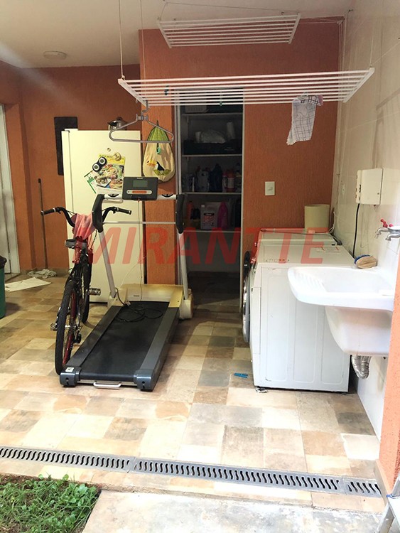 Sobrado de 150m² com 3 quartos em Santana