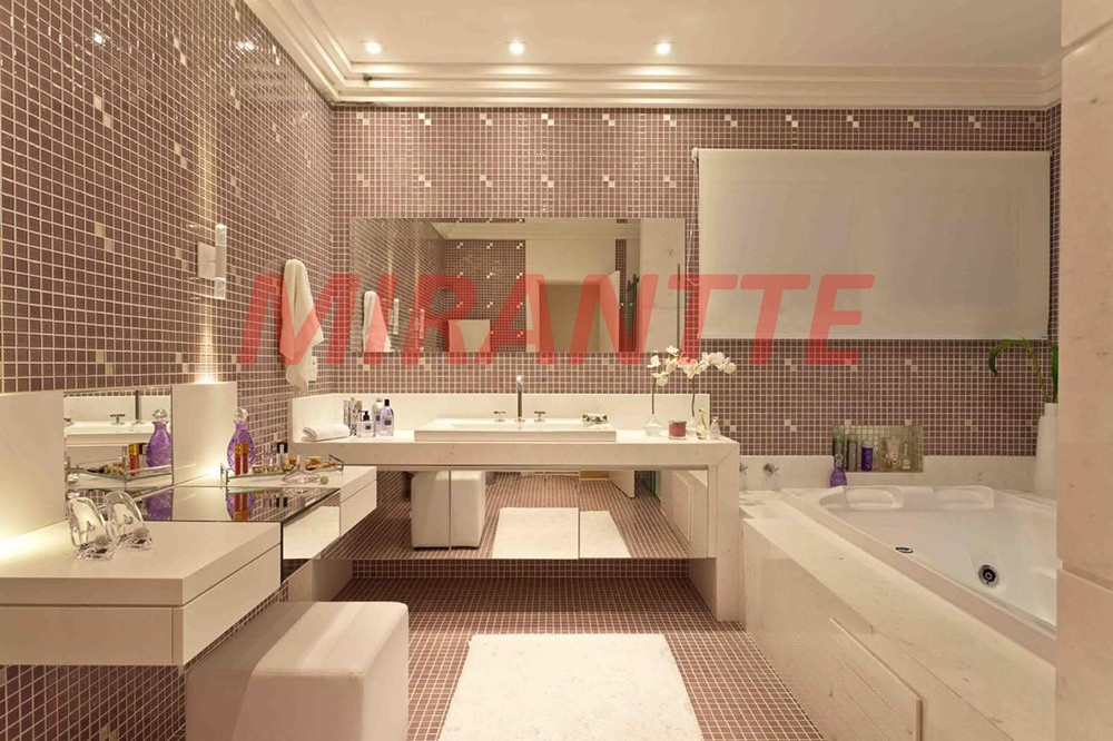 Sobrado de 690m² com 4 quartos em Itatiba