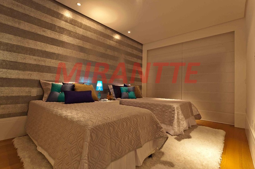 Sobrado de 690m² com 4 quartos em Itatiba