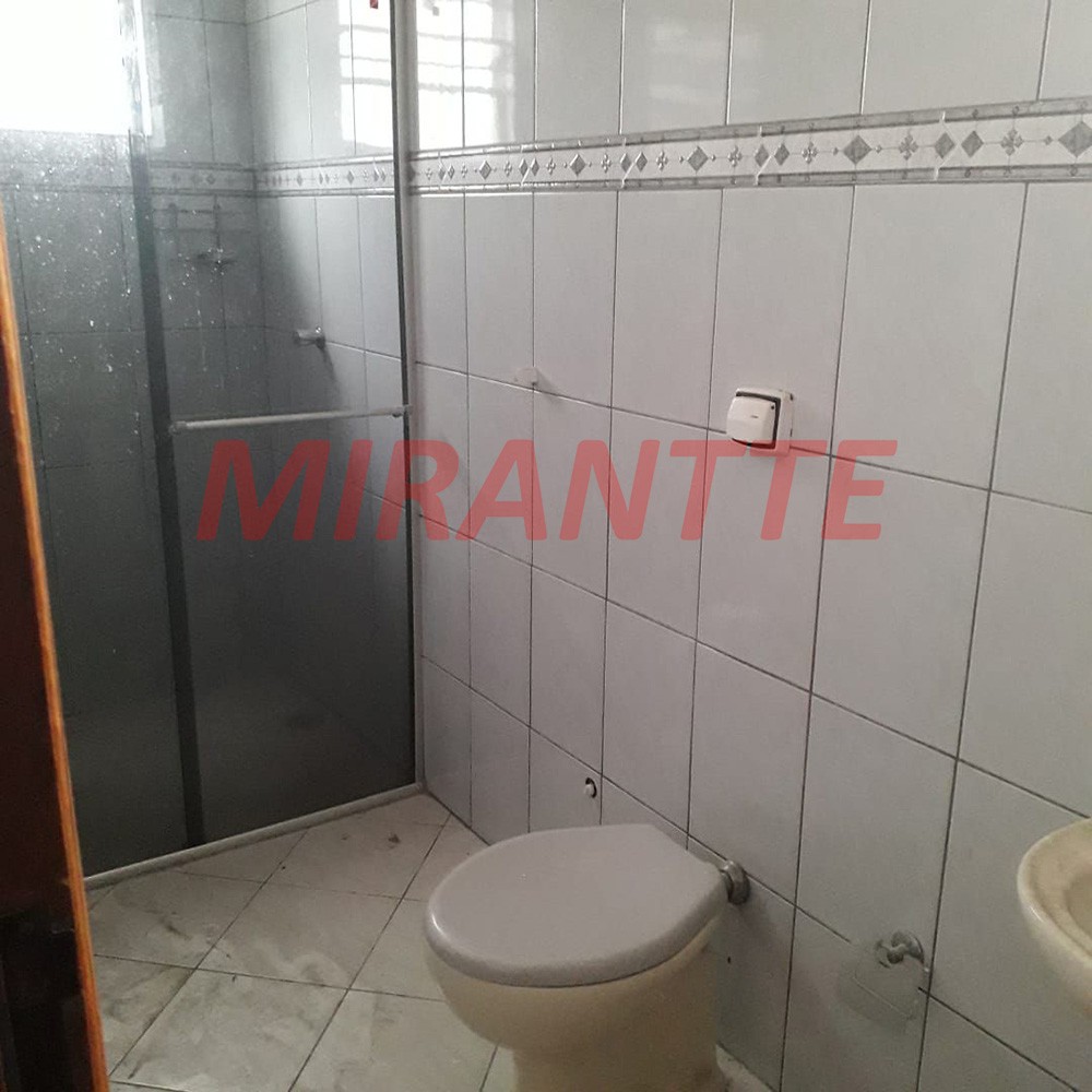 Sobrado de 234m² com 3 quartos em Vila Mazzei