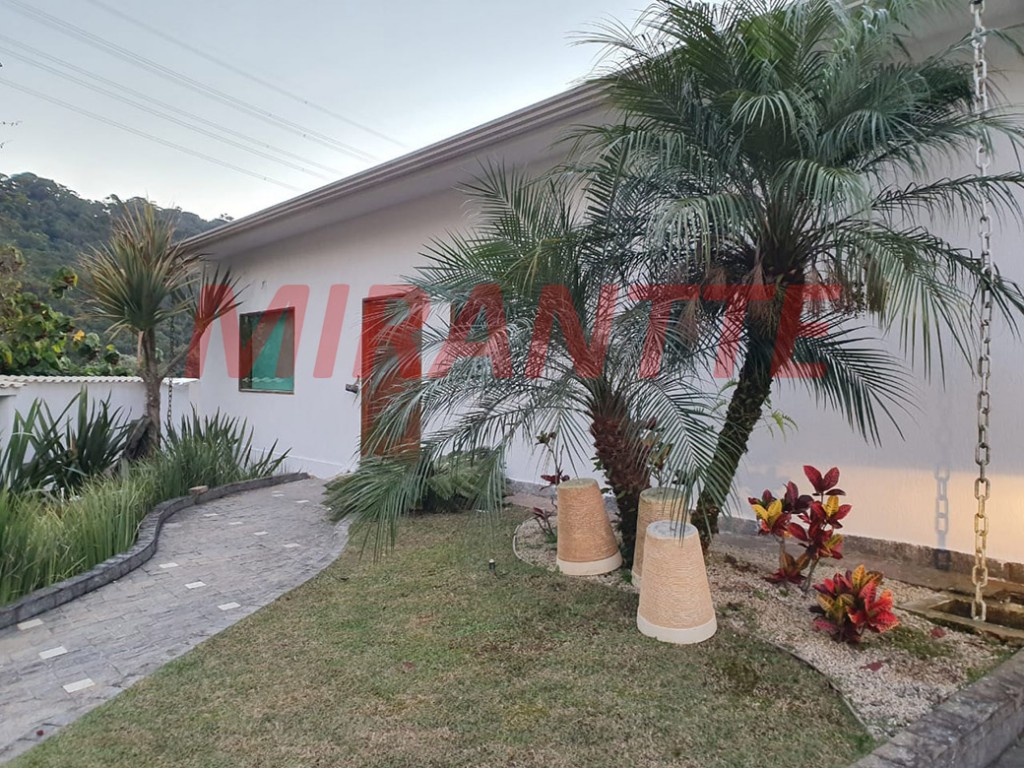Sobrado de 600m² com 4 quartos em Serra Da Cantareira