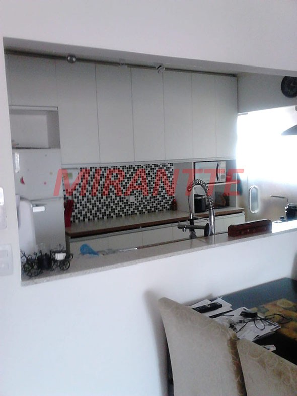 Apartamento de 70m² com 3 quartos em Água Fria