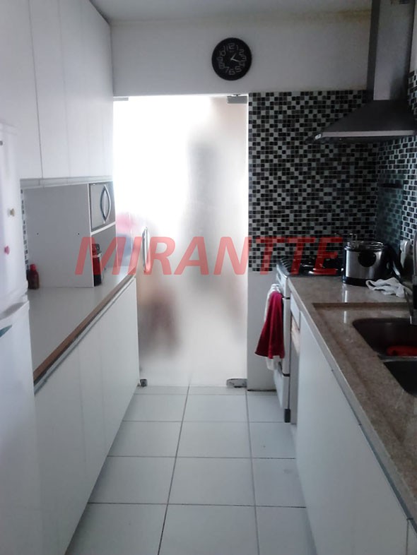 Apartamento de 70m² com 3 quartos em Água Fria