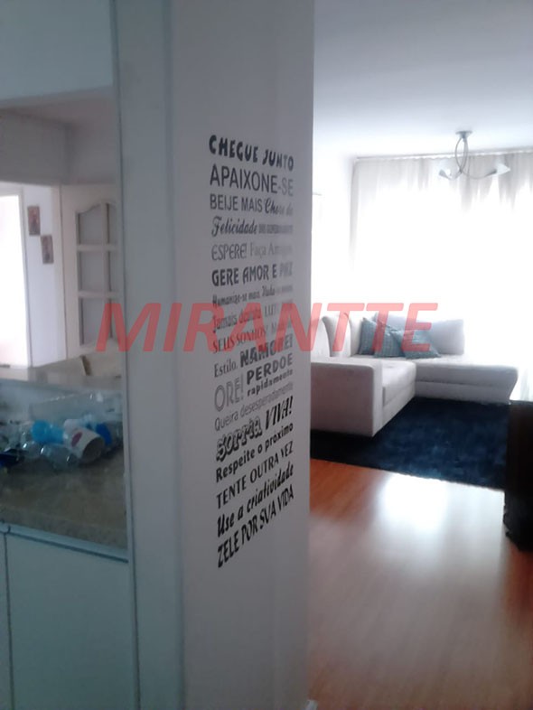 Apartamento de 70m² com 3 quartos em Água Fria