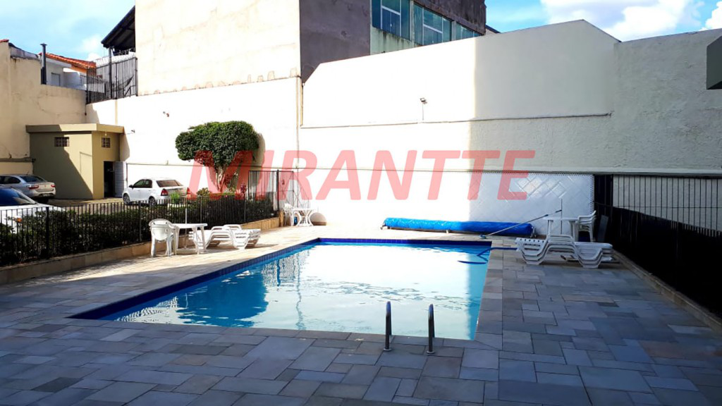 Apartamento de 70m² com 3 quartos em Água Fria