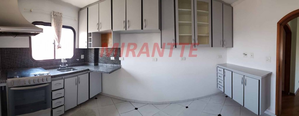 Apartamento de 142m² com 4 quartos em CENTRO