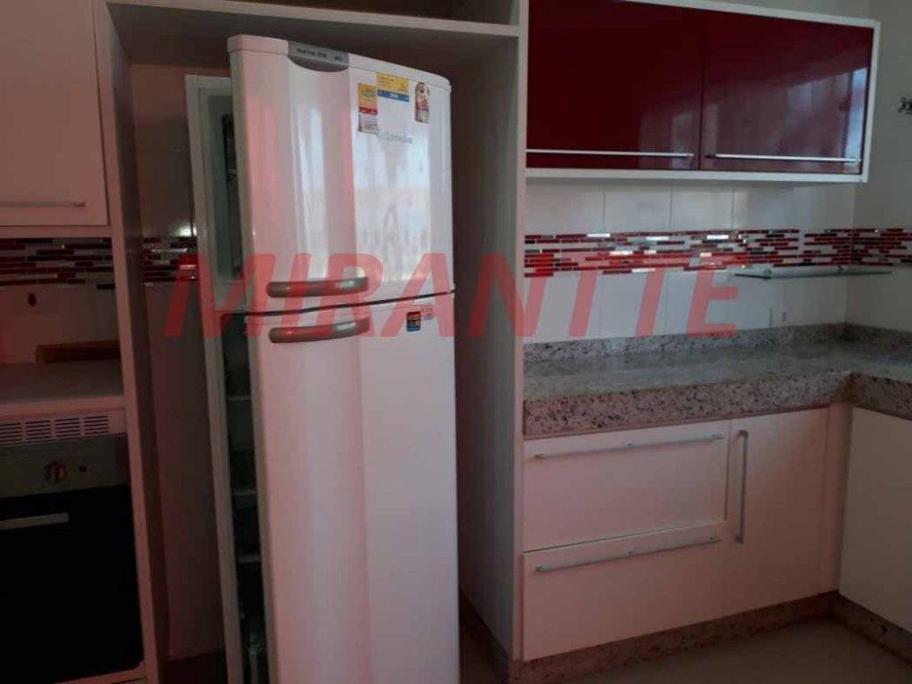 Sobrado de 281m² com 4 quartos em Centro