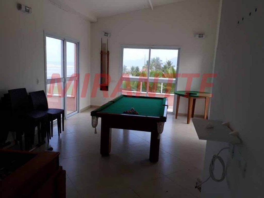 Sobrado de 281m² com 4 quartos em Centro