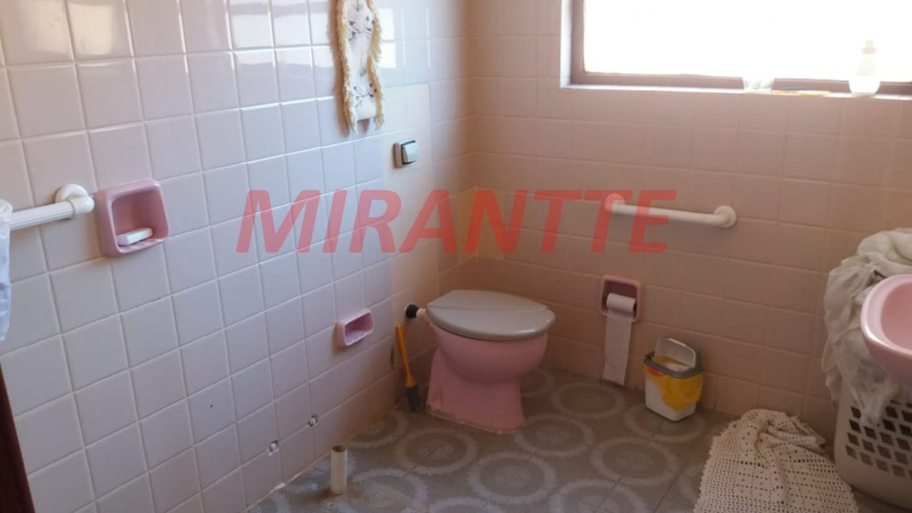 Casa terrea de 380m² com 4 quartos em Centro – Mairiporã