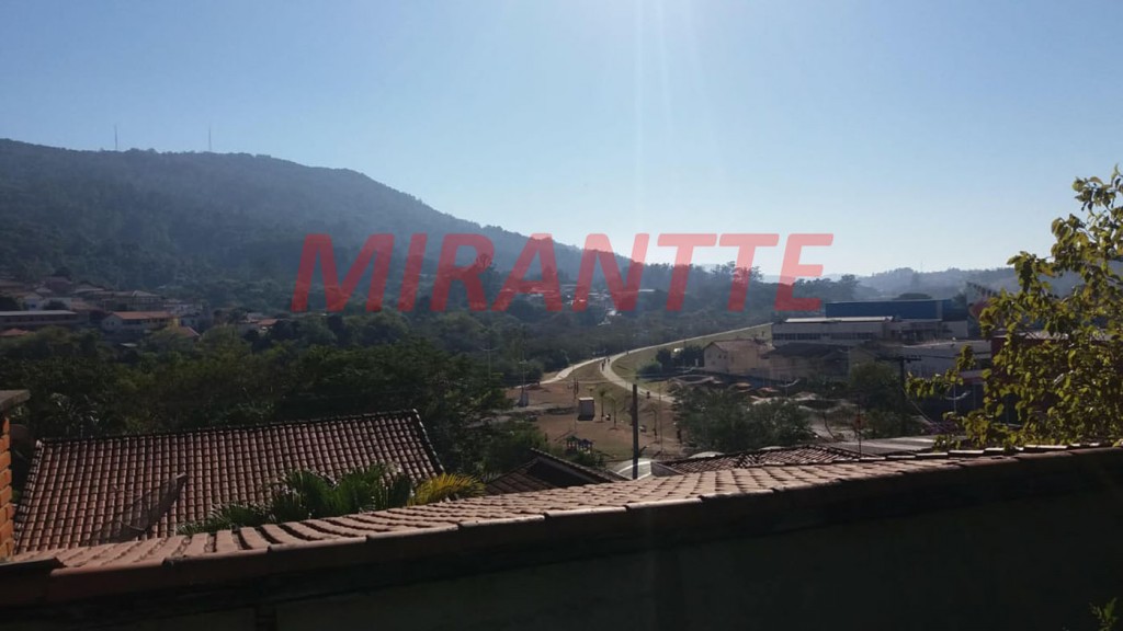 Casa terrea de 380m² com 4 quartos em Centro – Mairiporã