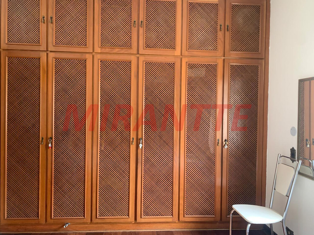 Casa terrea de 240m² com 3 quartos em Santana