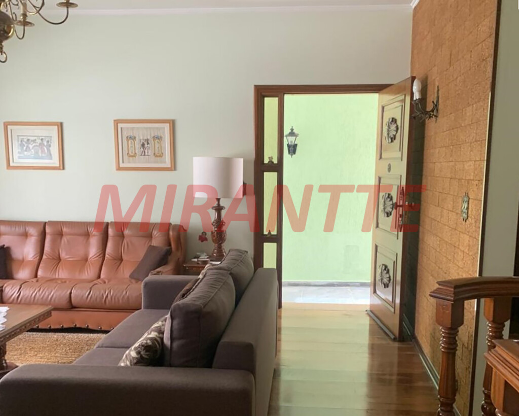 Casa terrea de 240m² com 3 quartos em Santana