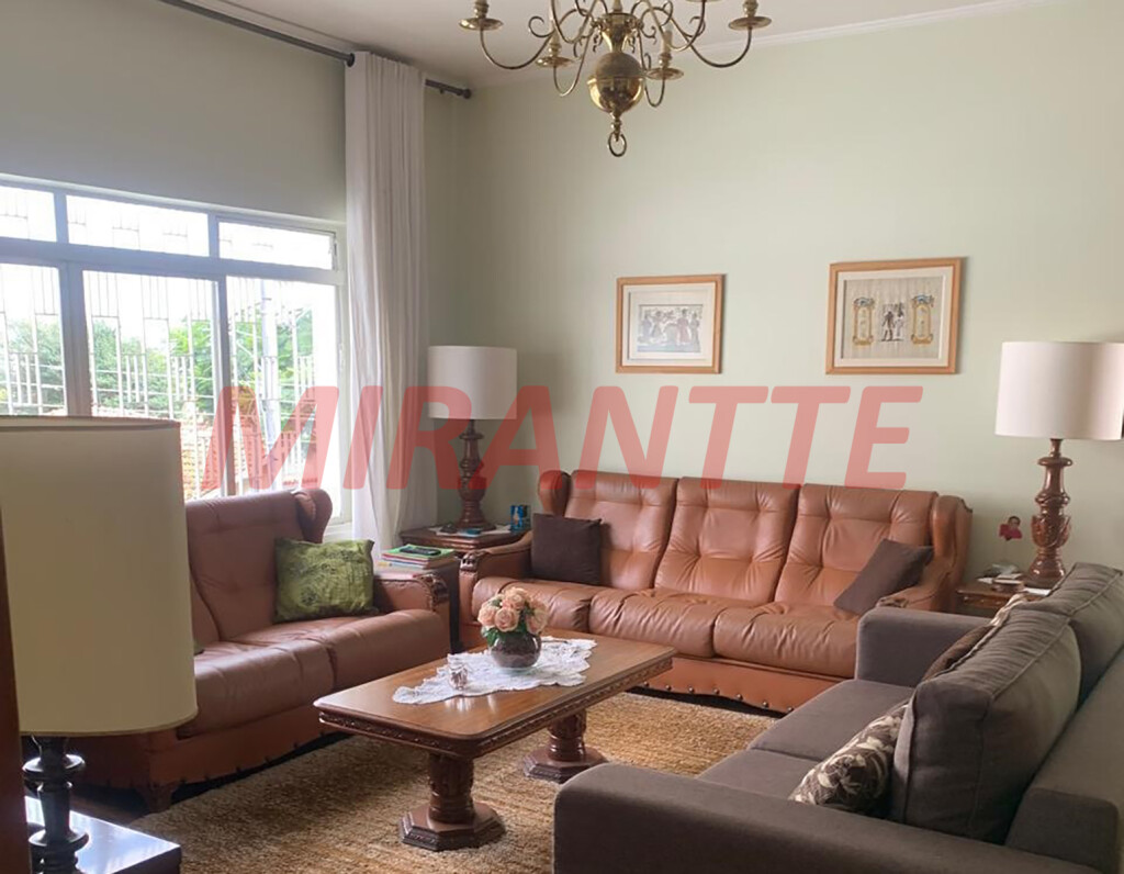 Casa terrea de 240m² com 3 quartos em Santana