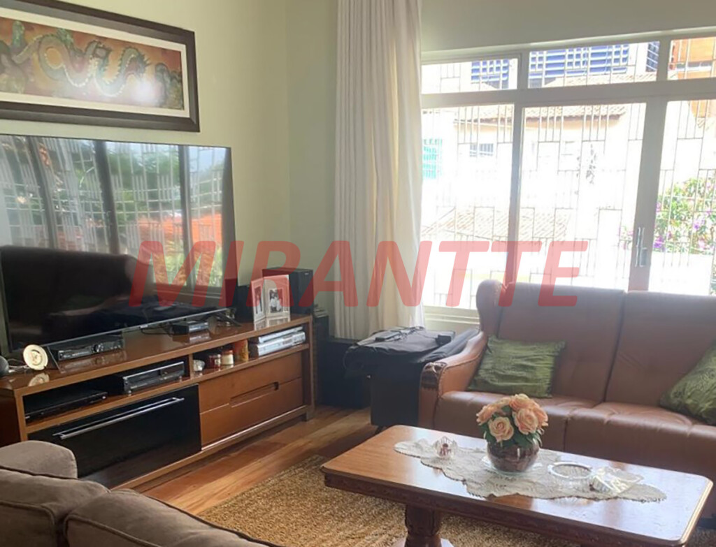 Casa terrea de 240m² com 3 quartos em Santana