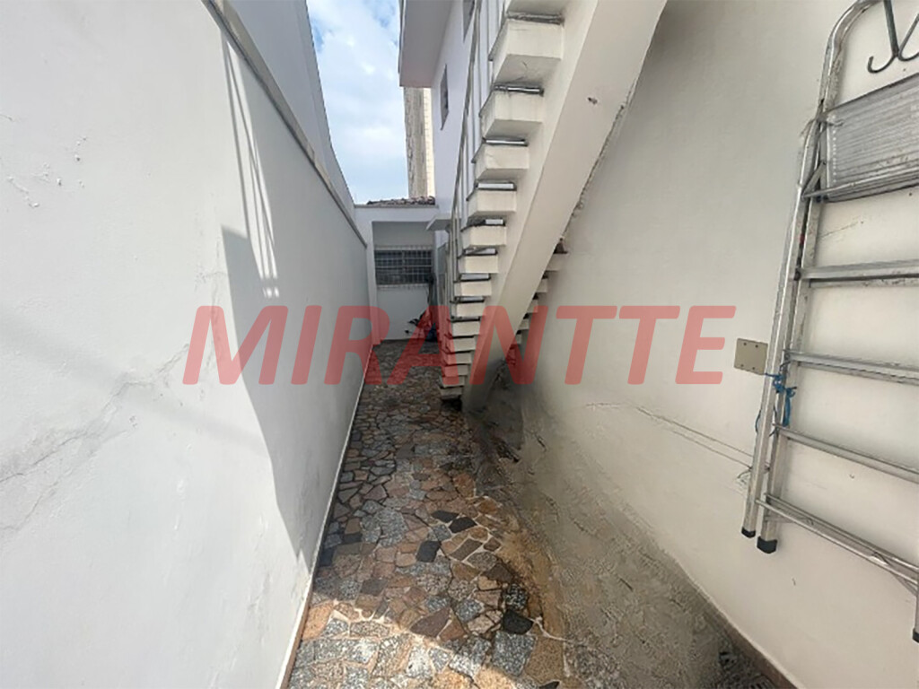 Casa terrea de 240m² com 3 quartos em Santana