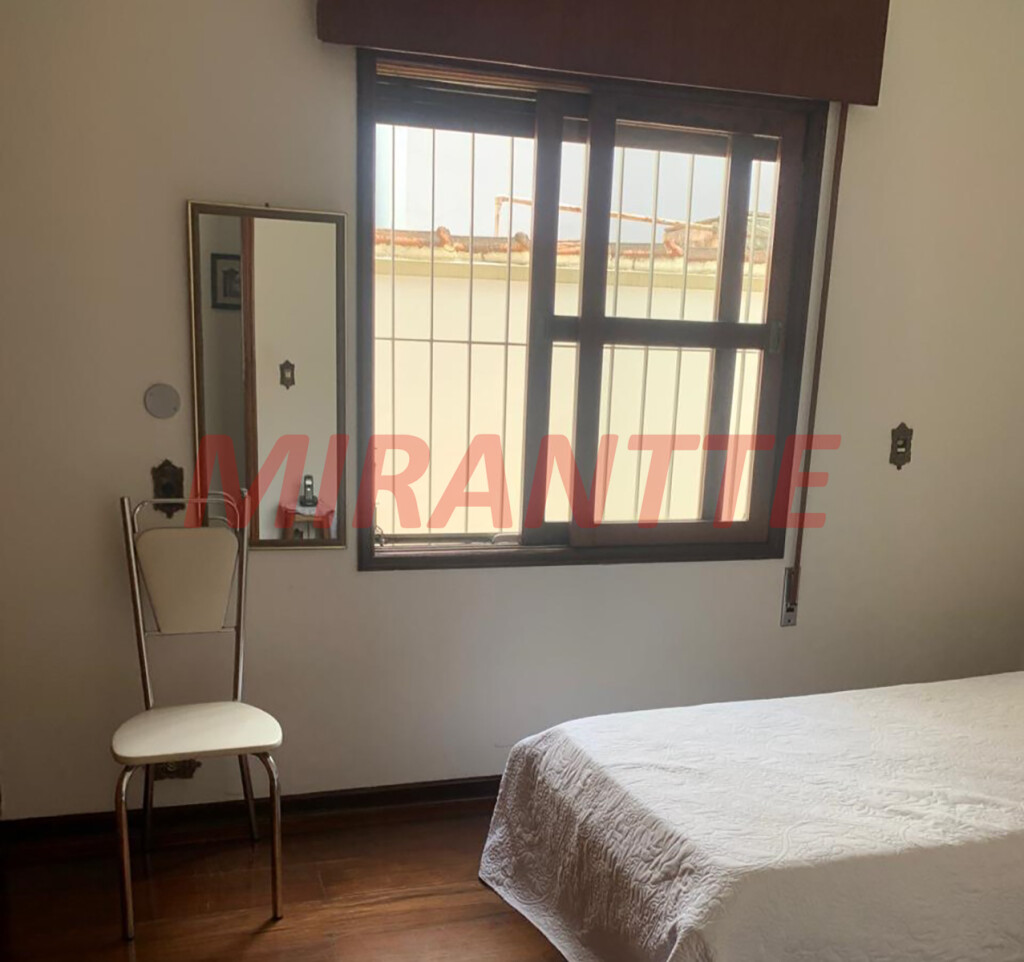 Casa terrea de 240m² com 3 quartos em Santana