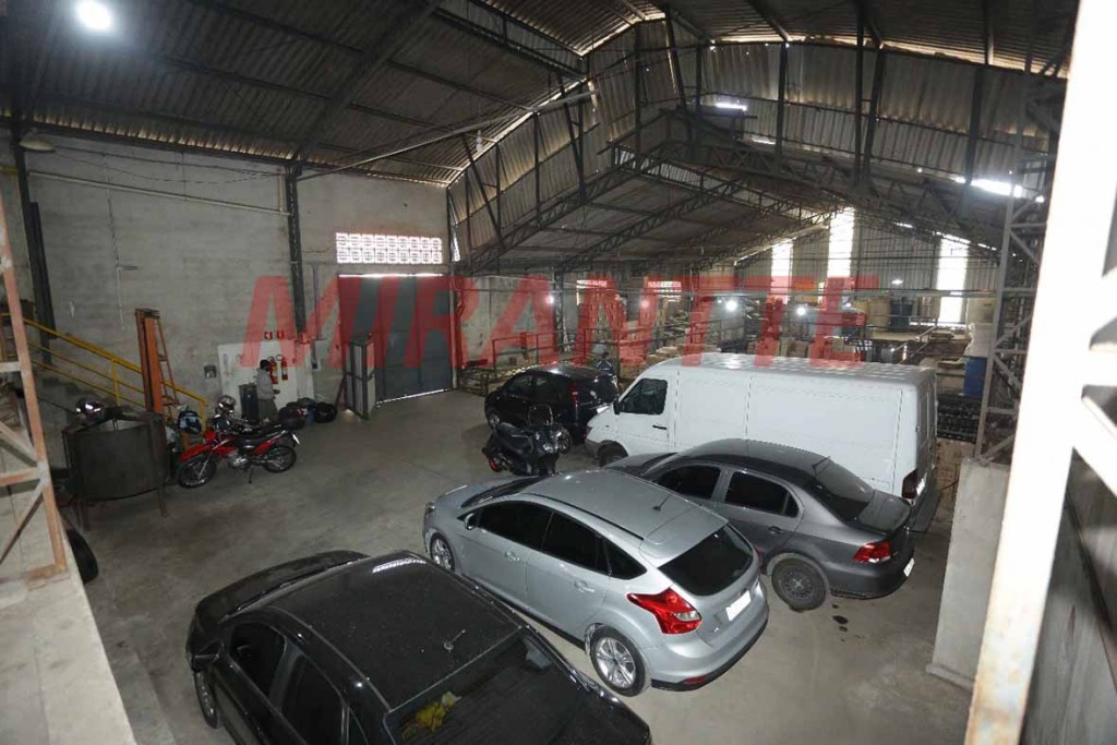 Galpao de 900m² em Vila Galvão