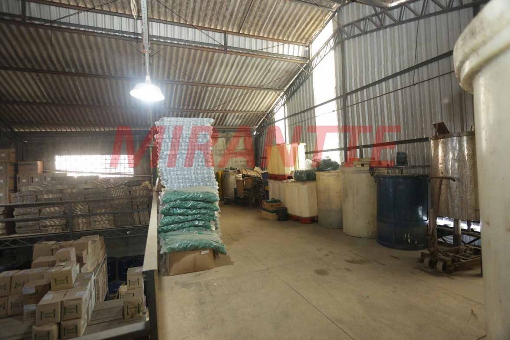 Galpao de 900m² em Vila Galvão