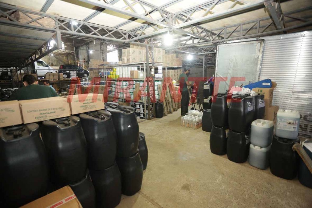 Galpao de 900m² em Vila Galvão