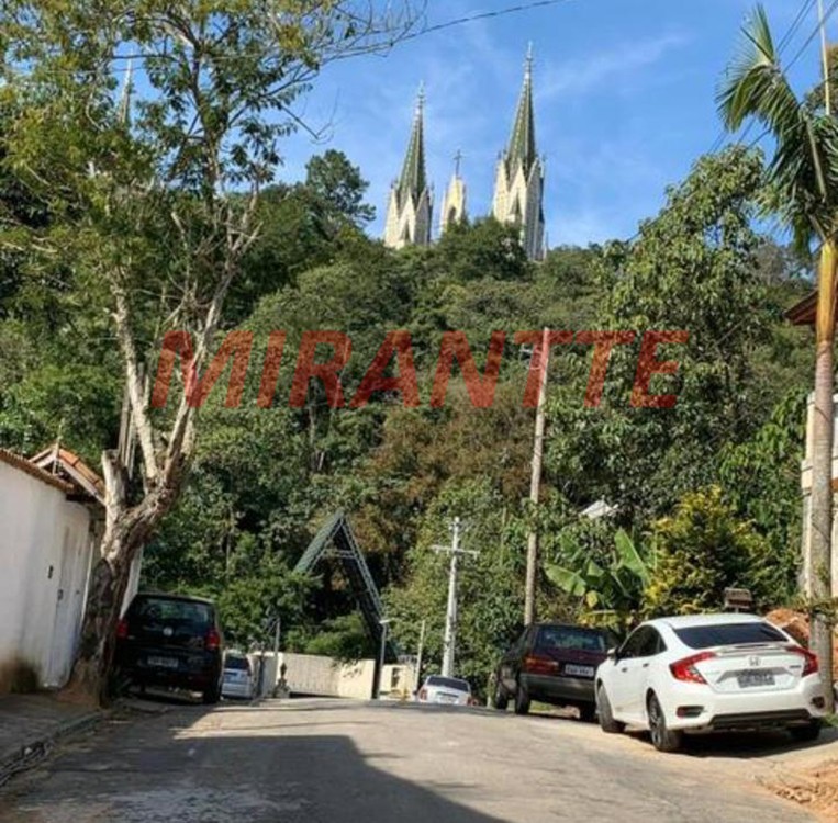 Terreno de 1419m² em Serra Da Cantareira