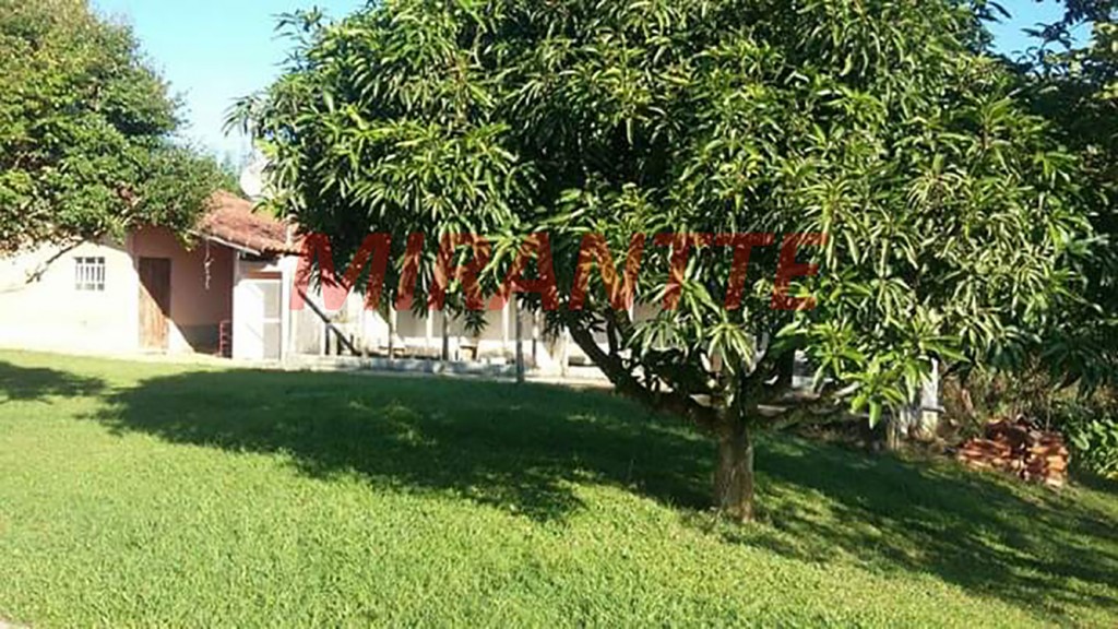 ChÁcara de 400m² com 4 quartos em Polo Industrial
