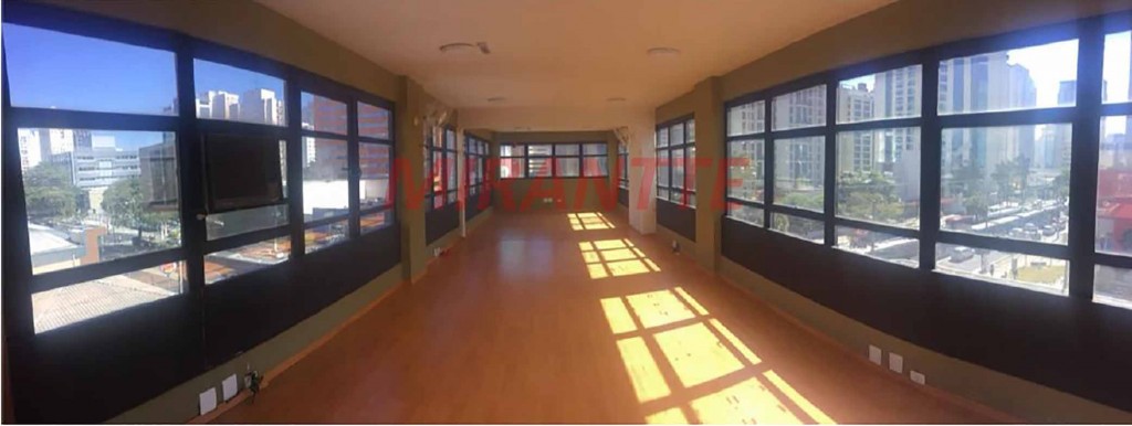 Comercial de 1200m² em Indianópolis