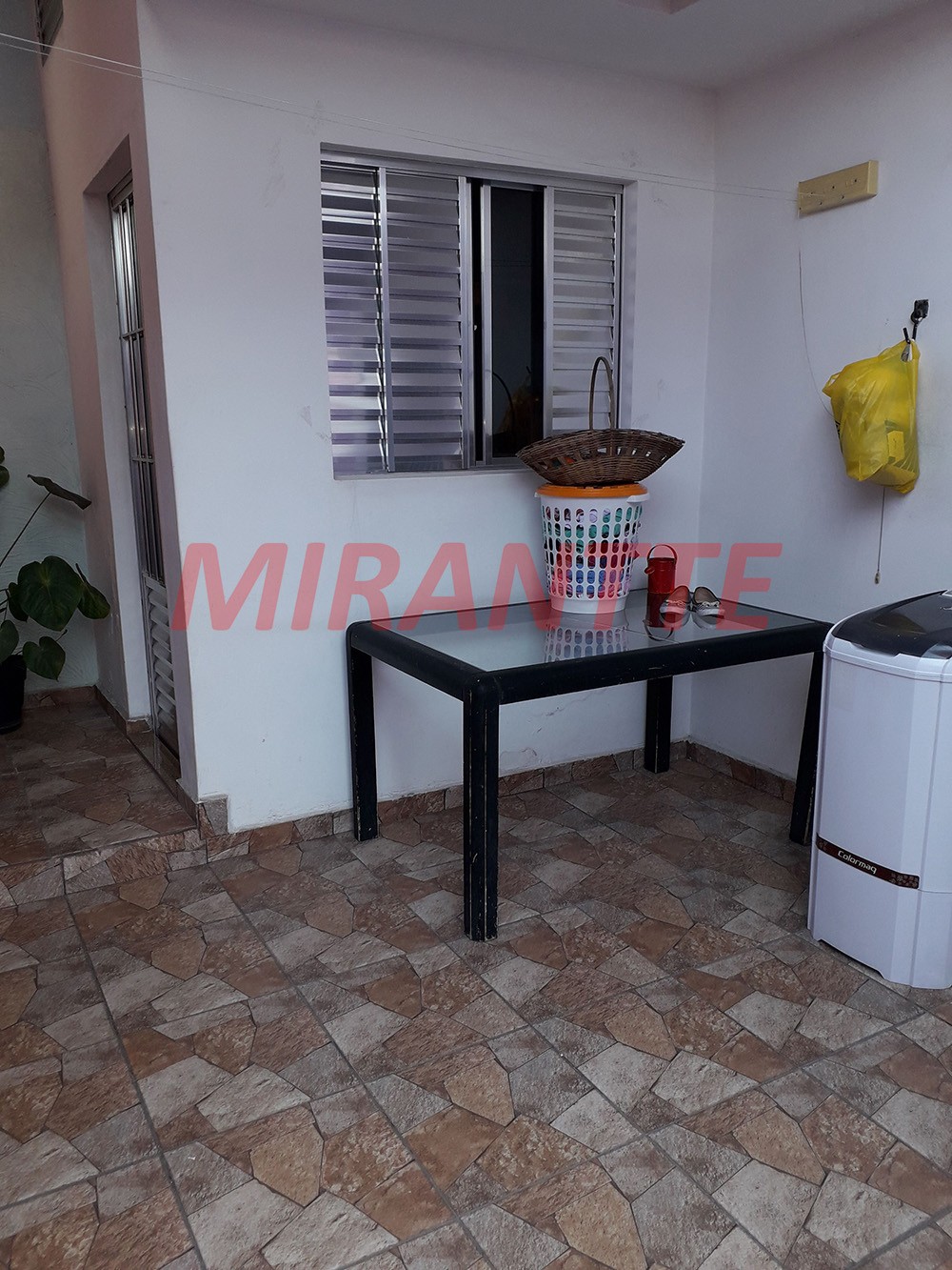 Sobrado de 94m² com 2 quartos em Jaçana
