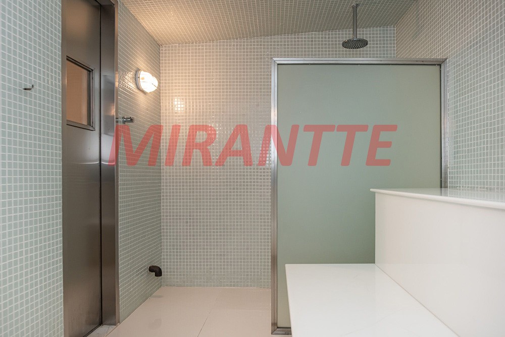 Sobrado de 1600m² com 8 quartos em CENTRO