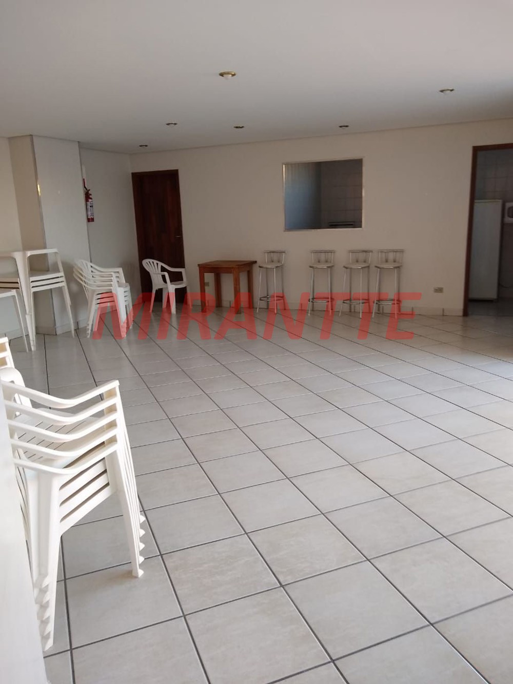 Apartamento com 2 quartos em Vila Roque