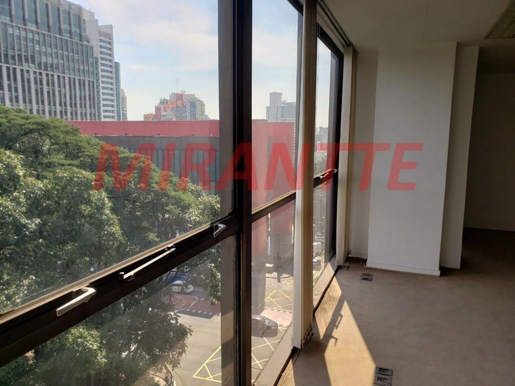 Comercial de 144m² em Cerqueira César