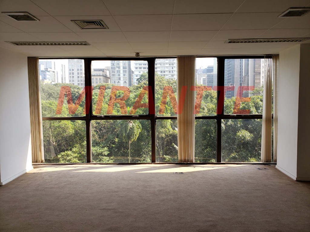 Comercial de 144m² em Cerqueira César