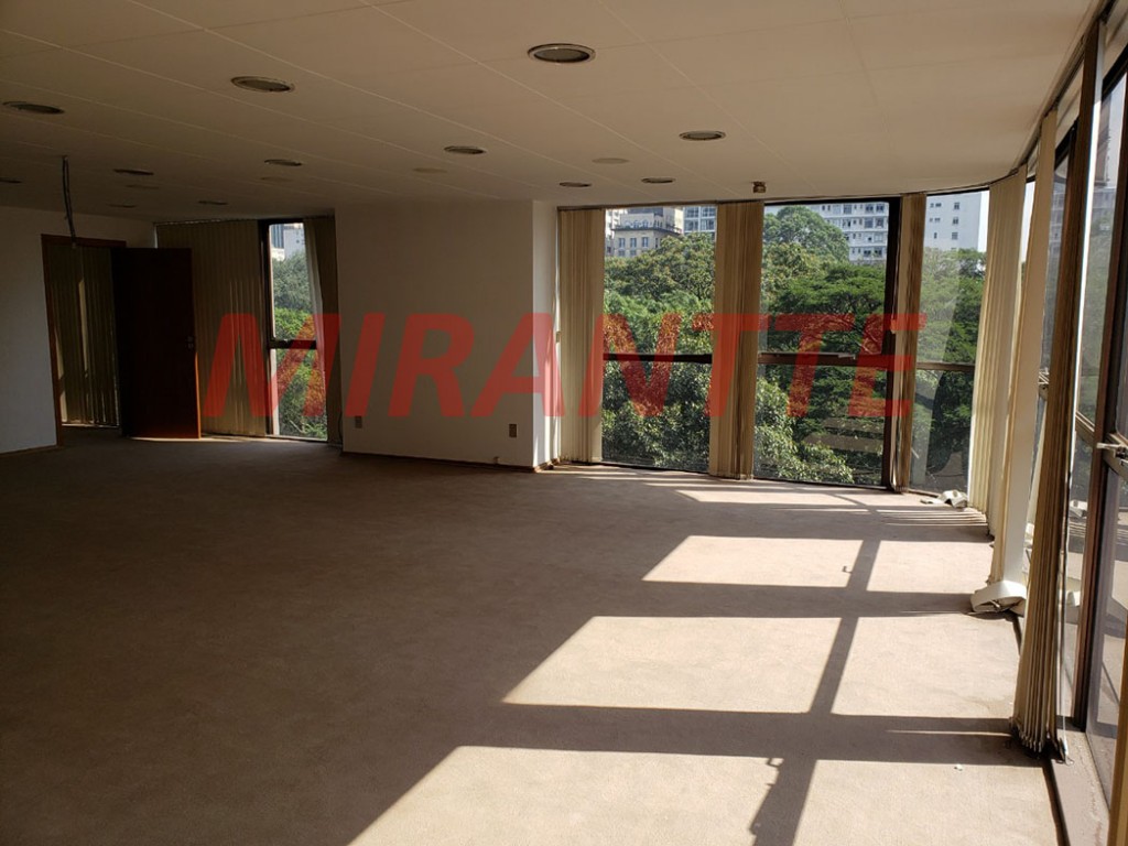 Comercial de 144m² em Cerqueira César