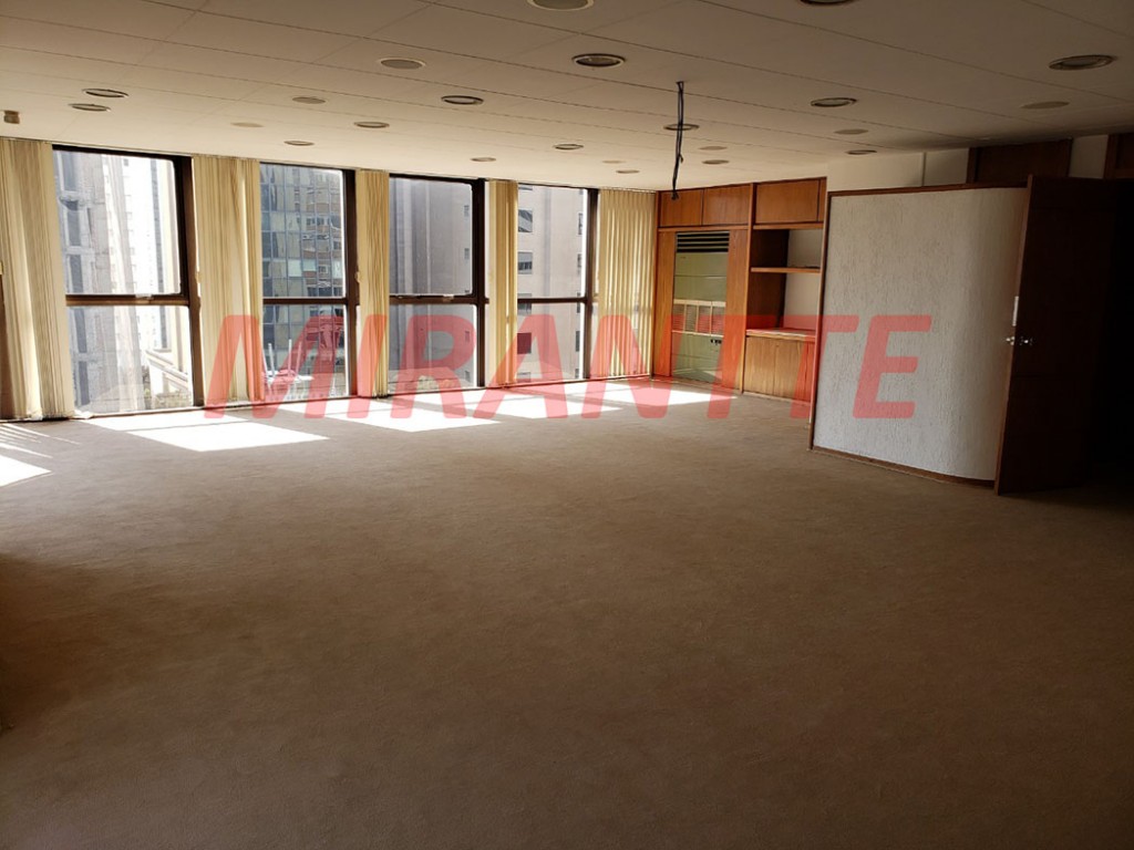 Comercial de 144m² em Cerqueira César