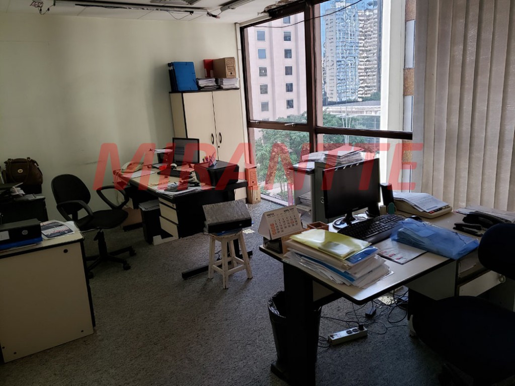 Comercial de 208m² em Cerqueira César