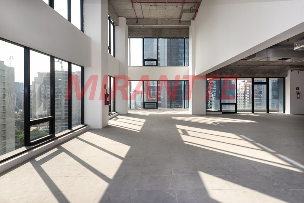 Comercial de 1610m² em Itaim Bibi