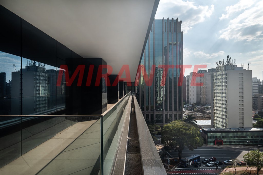 Comercial de 1610m² em Itaim Bibi
