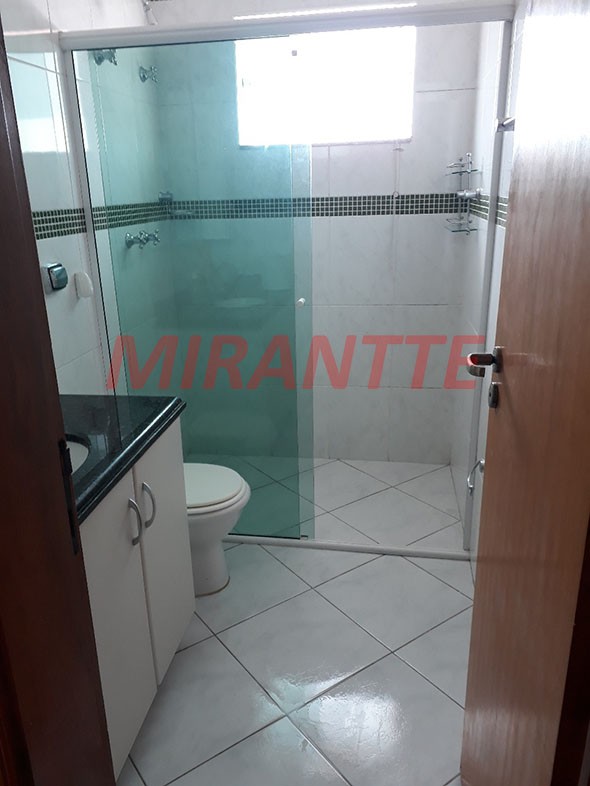 Sobrado de 189m² com 3 quartos em Vila Nivi
