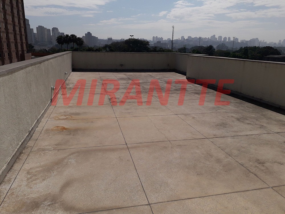 Galpao de 743m² em Casa Verde