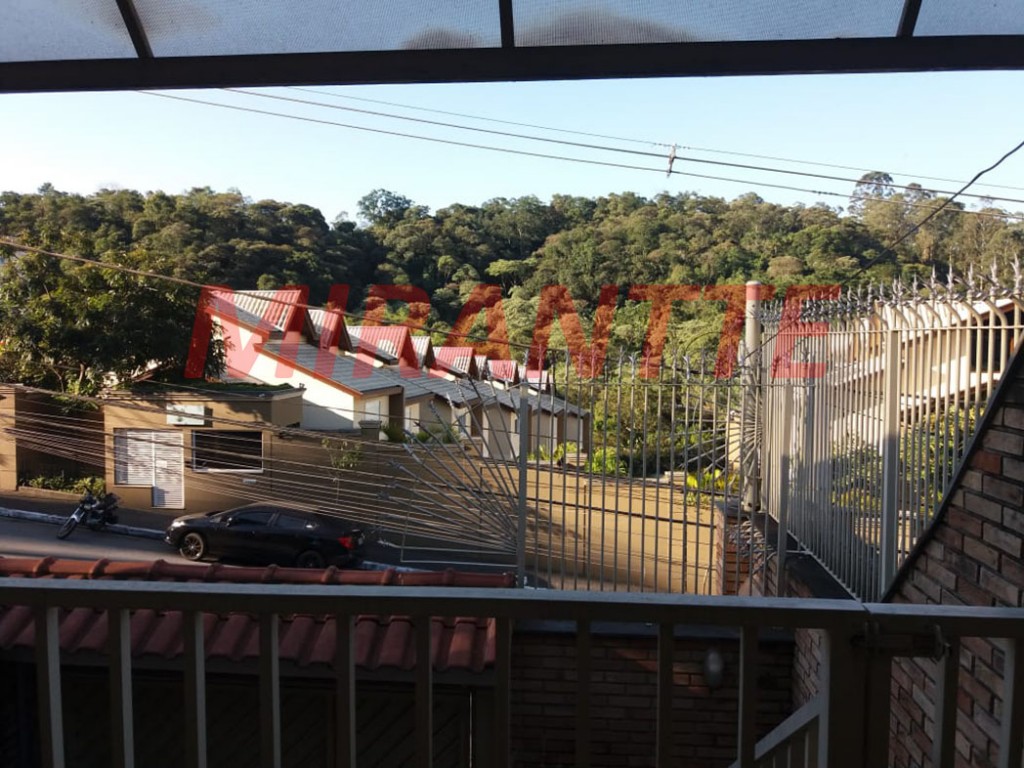Sobrado de 172m² com 3 quartos em Tremembe