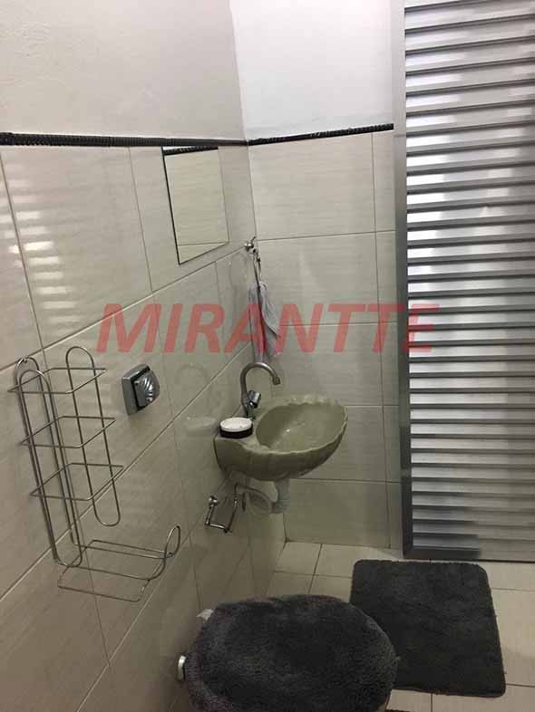 Sobrado de 300m² com 3 quartos em Vila Nivi