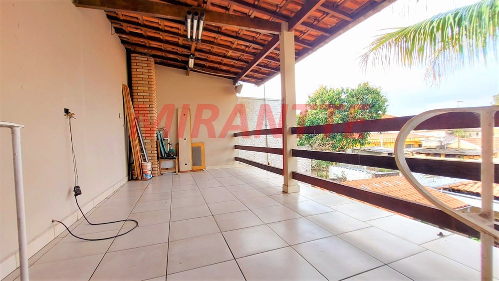 Casa terrea de 354m² com 4 quartos em Vila Mazzei
